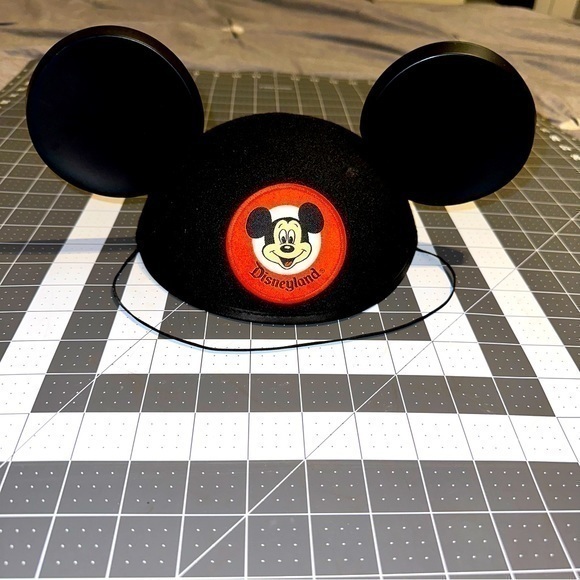 Disney Park Walt Disney Land Mouseketeer Hat - Picture 1 of 4